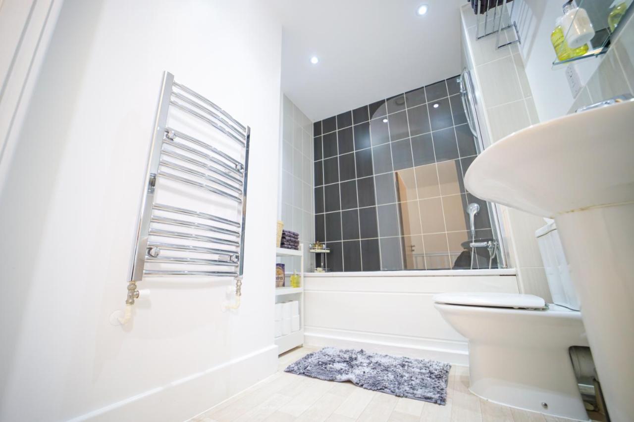 3 Bedroom House In Birmingham City Centre - Sleeps 6 Exterior photo